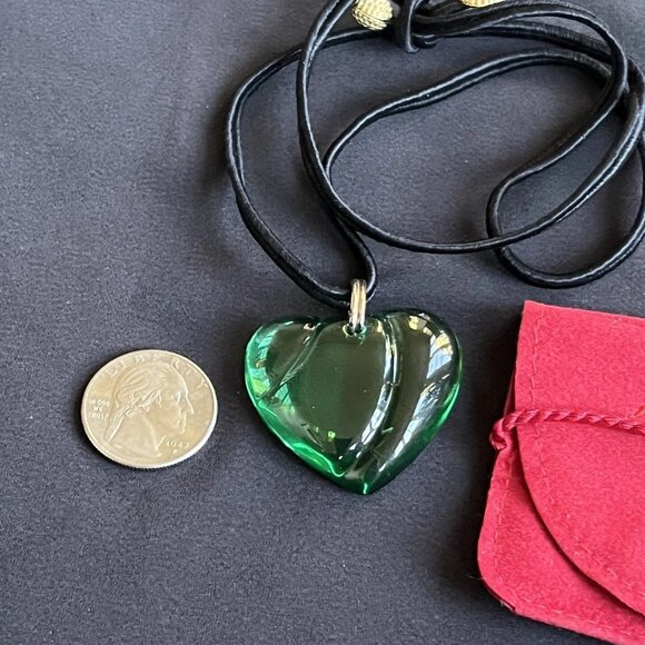 Baccarat Green Crystal Heart Necklace With Pouch - Picture 6 of 7